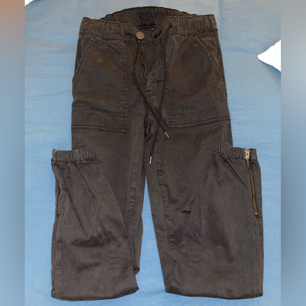 Women’s American Eagle Black Skinny Cargo Pants